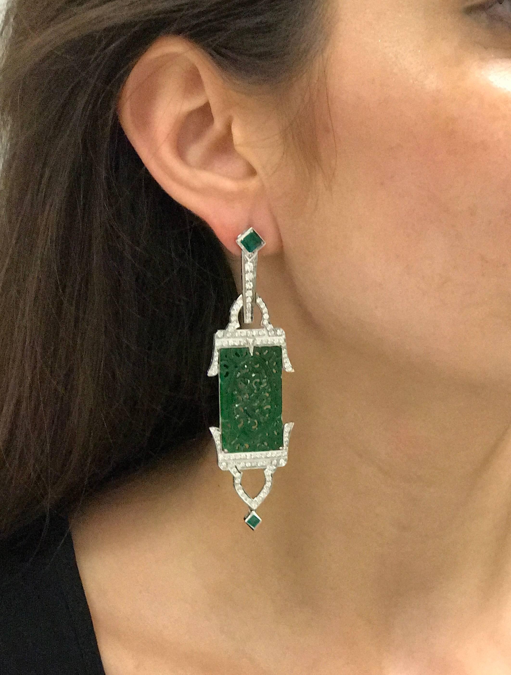 Art Deco Jadeite, Emerald and Diamond White Gold Earrings In Excellent Condition In New York, NY