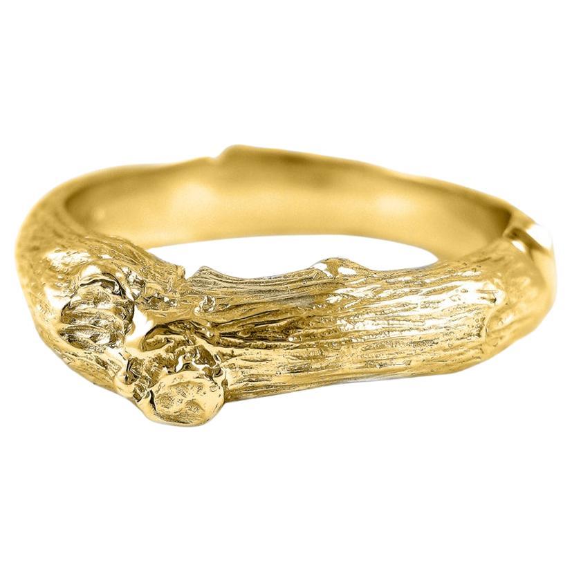 Channeling the eternal Tree of Life, the organic spirit of K. Brunini is captured through this gentleman's laurel (large) twig ring in 18k yellow gold.

In the Twig Collection, nature exists alongside elegant luxuries, but the lines blur: Rough