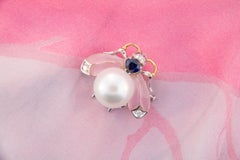 Ella Gafter White South Sea Pearl Blue Sapphire Diamonds Gold Bee Brooch Pin