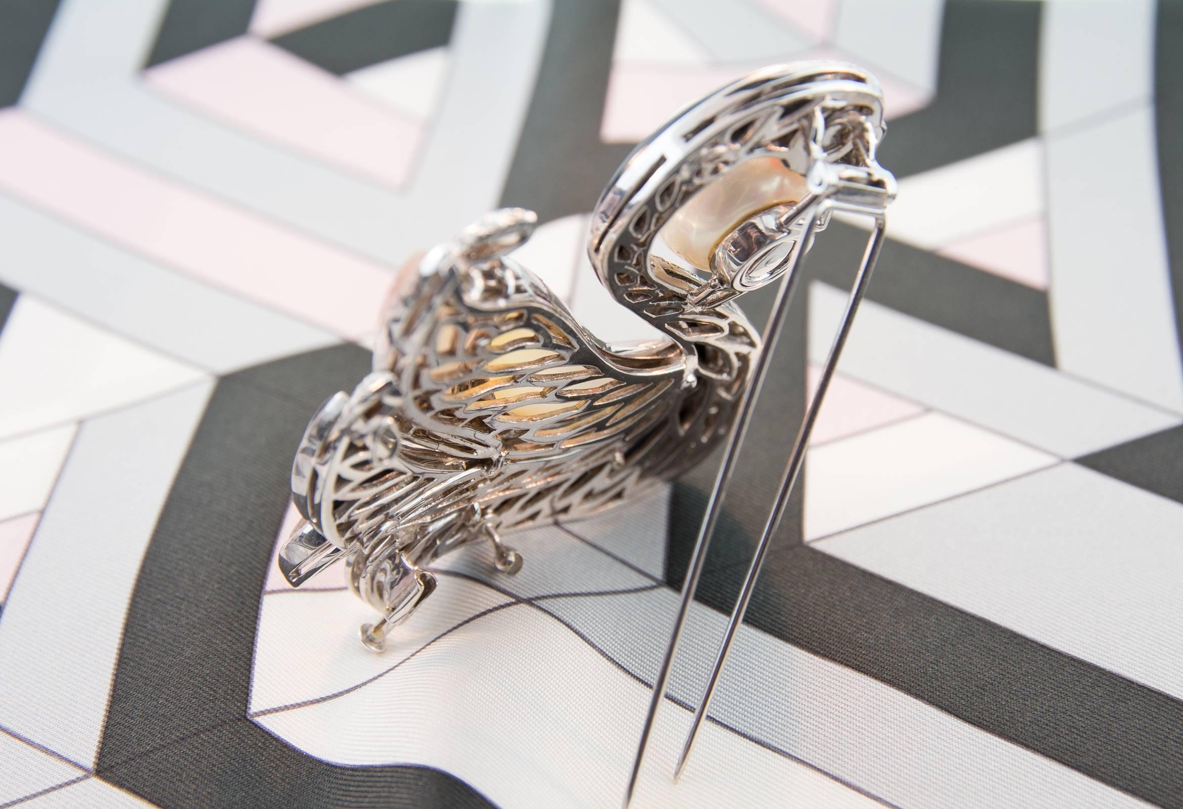 Ella Gafter Swan Diamond 18mm Pearl Pin Brooch   For Sale 2