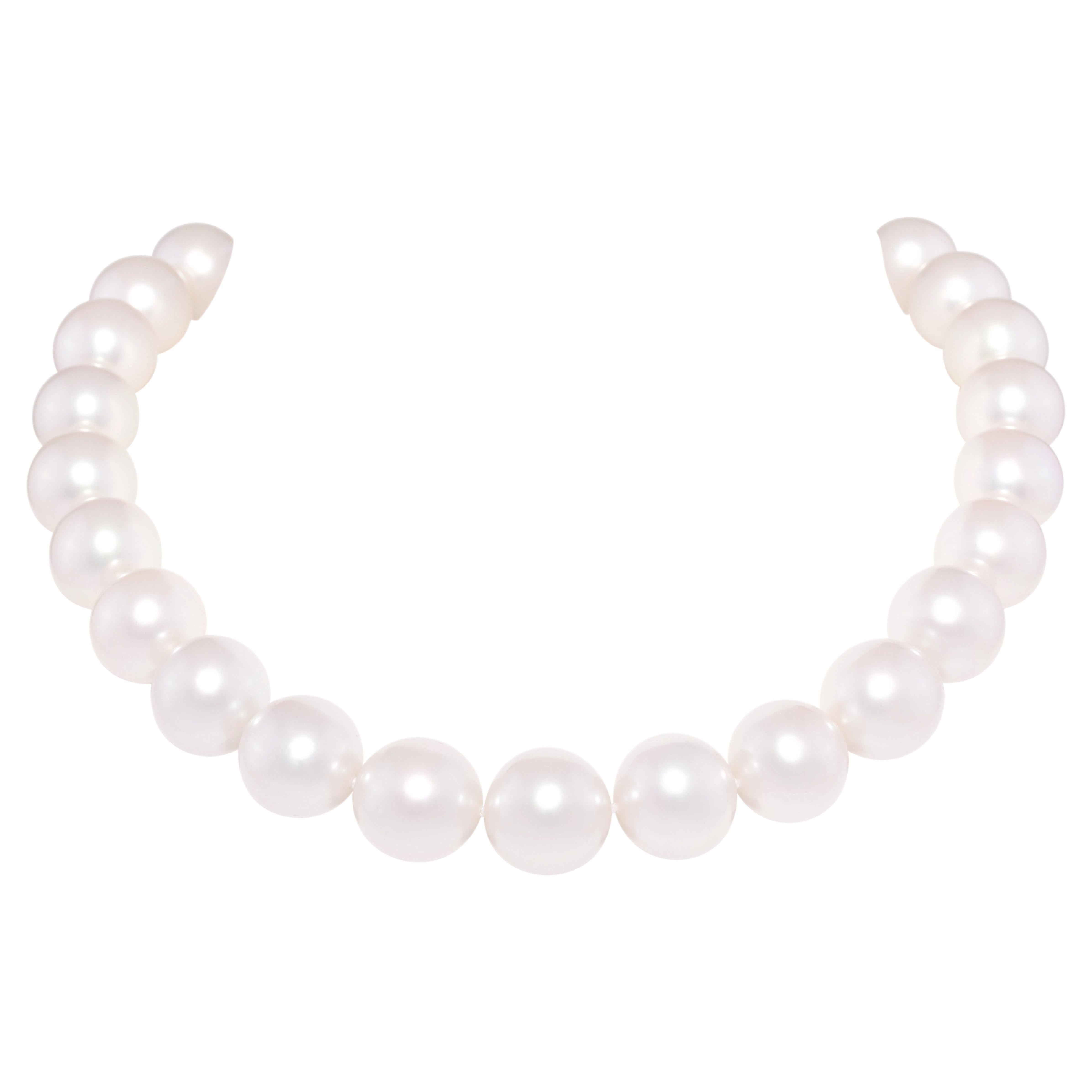 Collana di perle dei mari del sud con chiusura a diamante di Ella Gafter in vendita