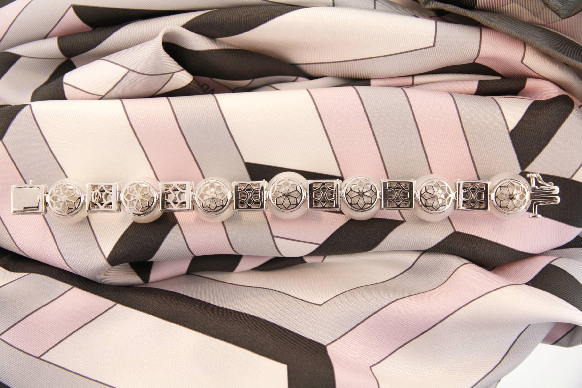 Contemporary Ella Gafter South Sea Pearl Onyx Diamond White Gold Bracelet