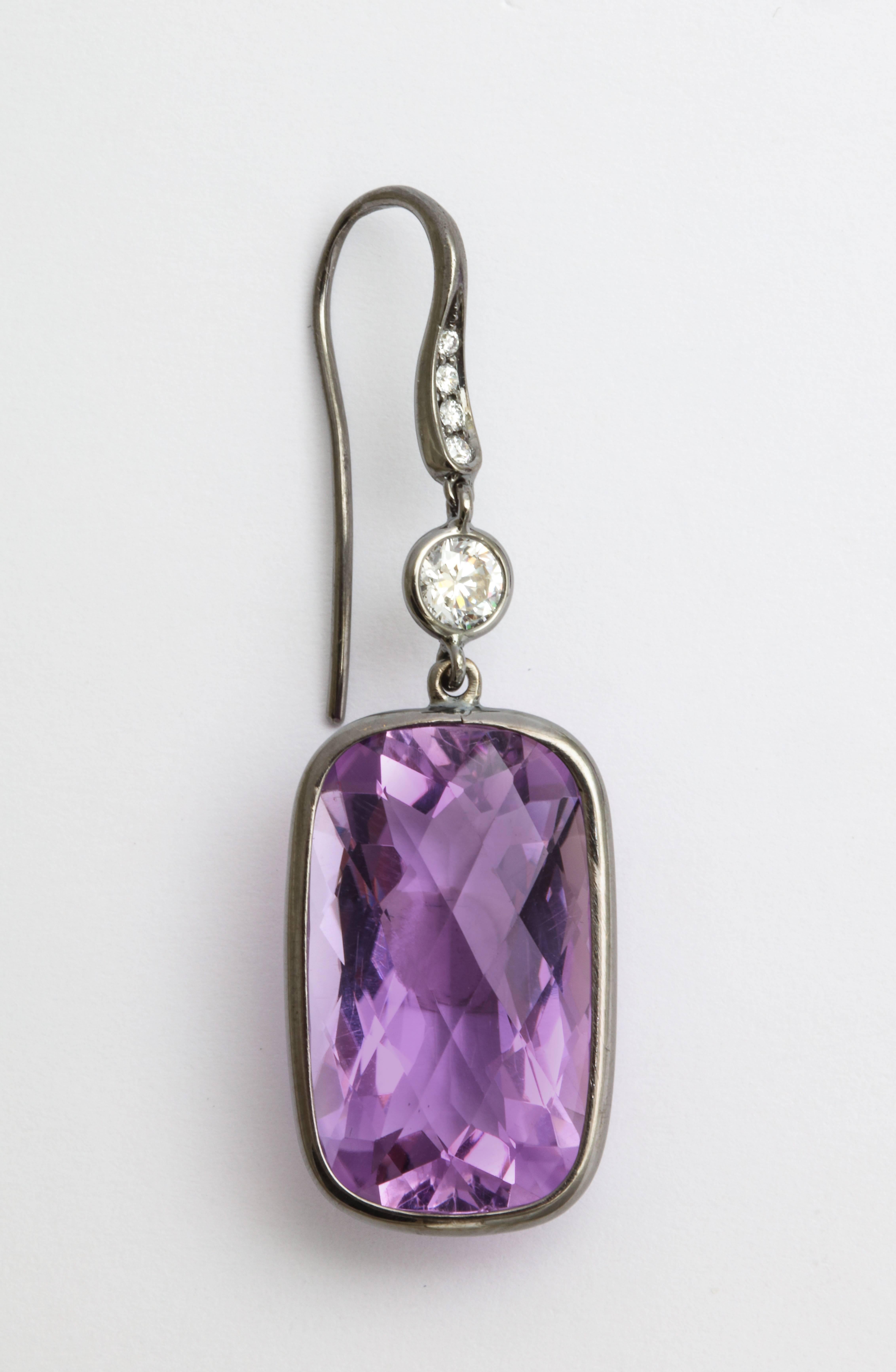Donna Vock Amethyst and Diamond Hanging Earrings In New Condition In New York, NY