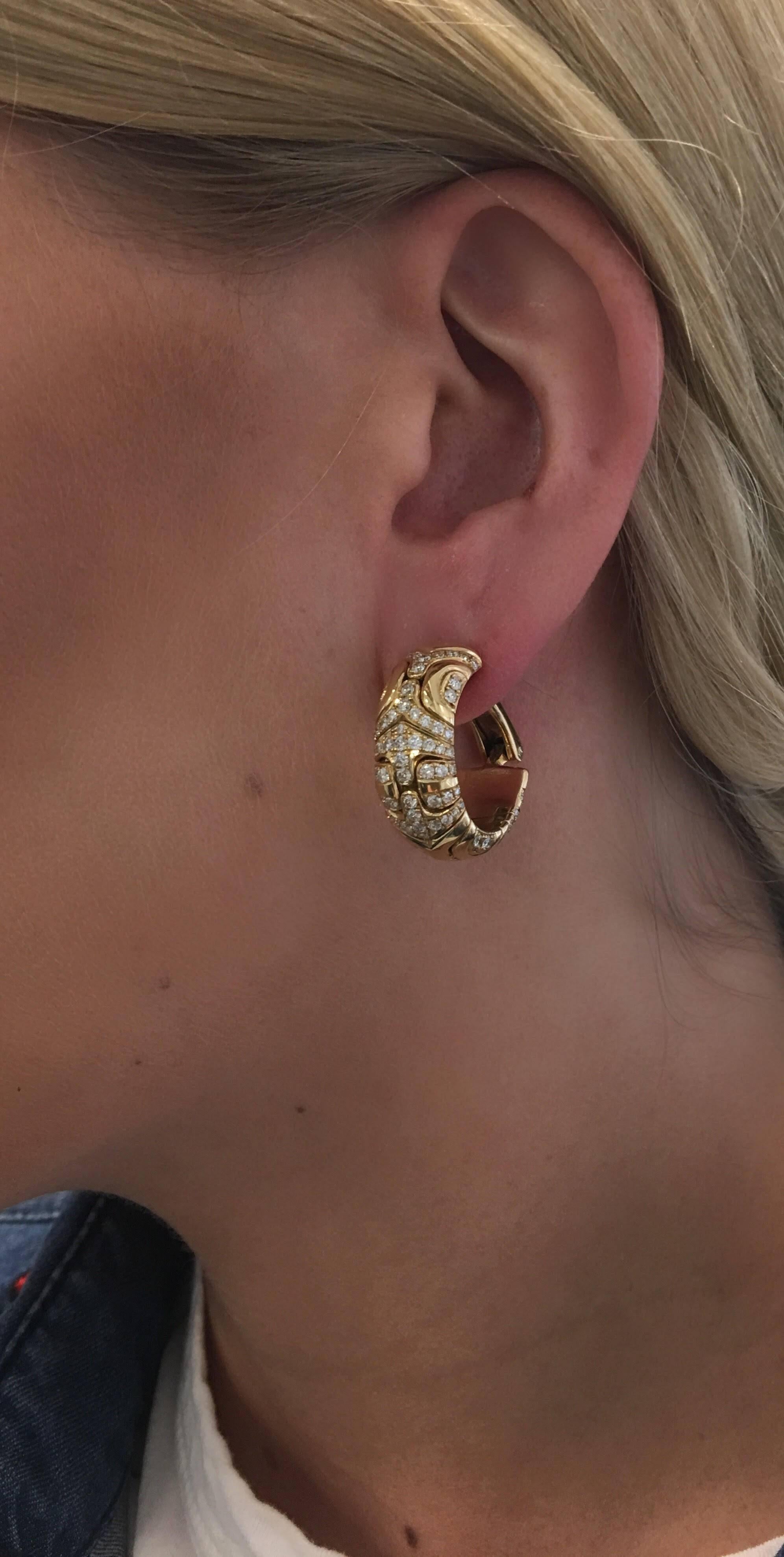 Bulgari 'Parentesi' Gold and Diamond Hoop Earrings 3