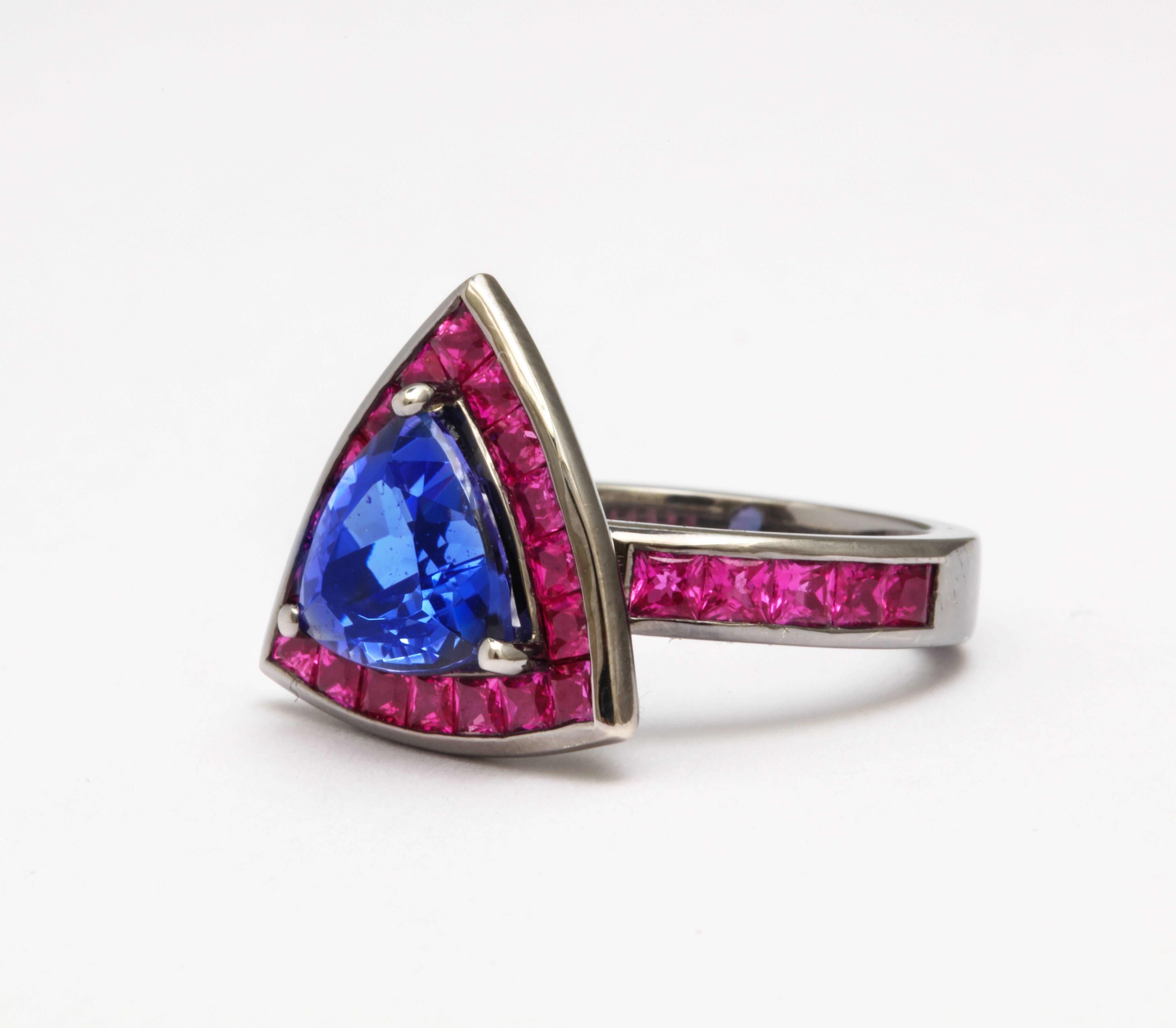 Donna Vock Tanzanite and Pink Sapphire White Gold Cocktail Ring In New Condition For Sale In New York, NY