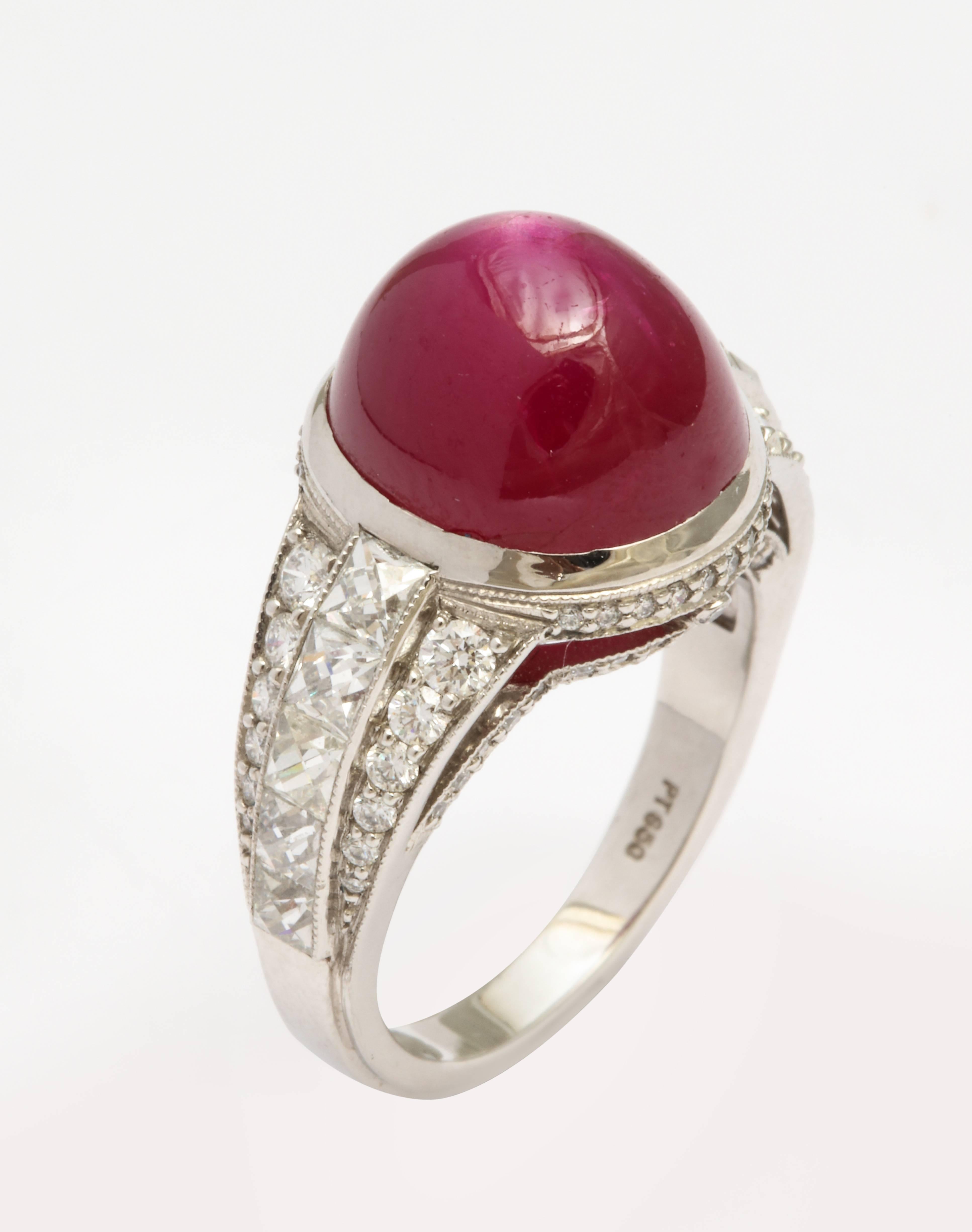 AGL Certified No-Heat Burma Star Ruby and Diamond Ring In Excellent Condition In New York, NY