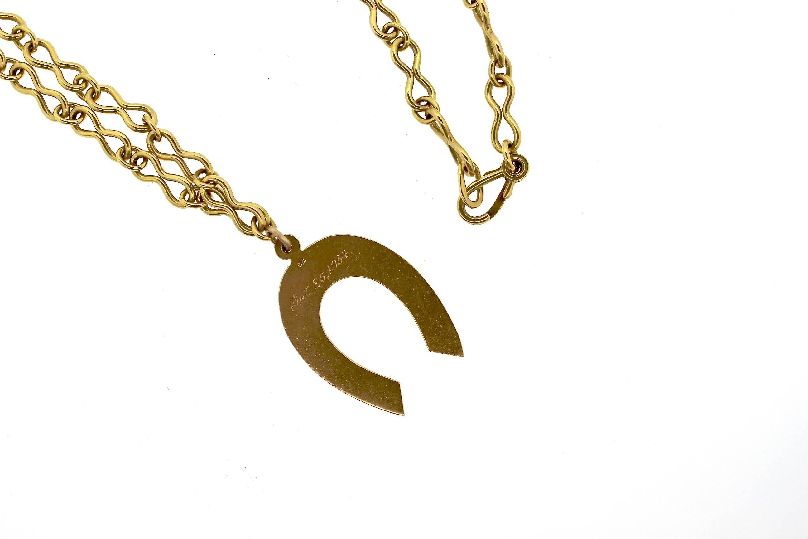 Mid-Century Modern Gold Horseshoe Pendant Necklace 1
