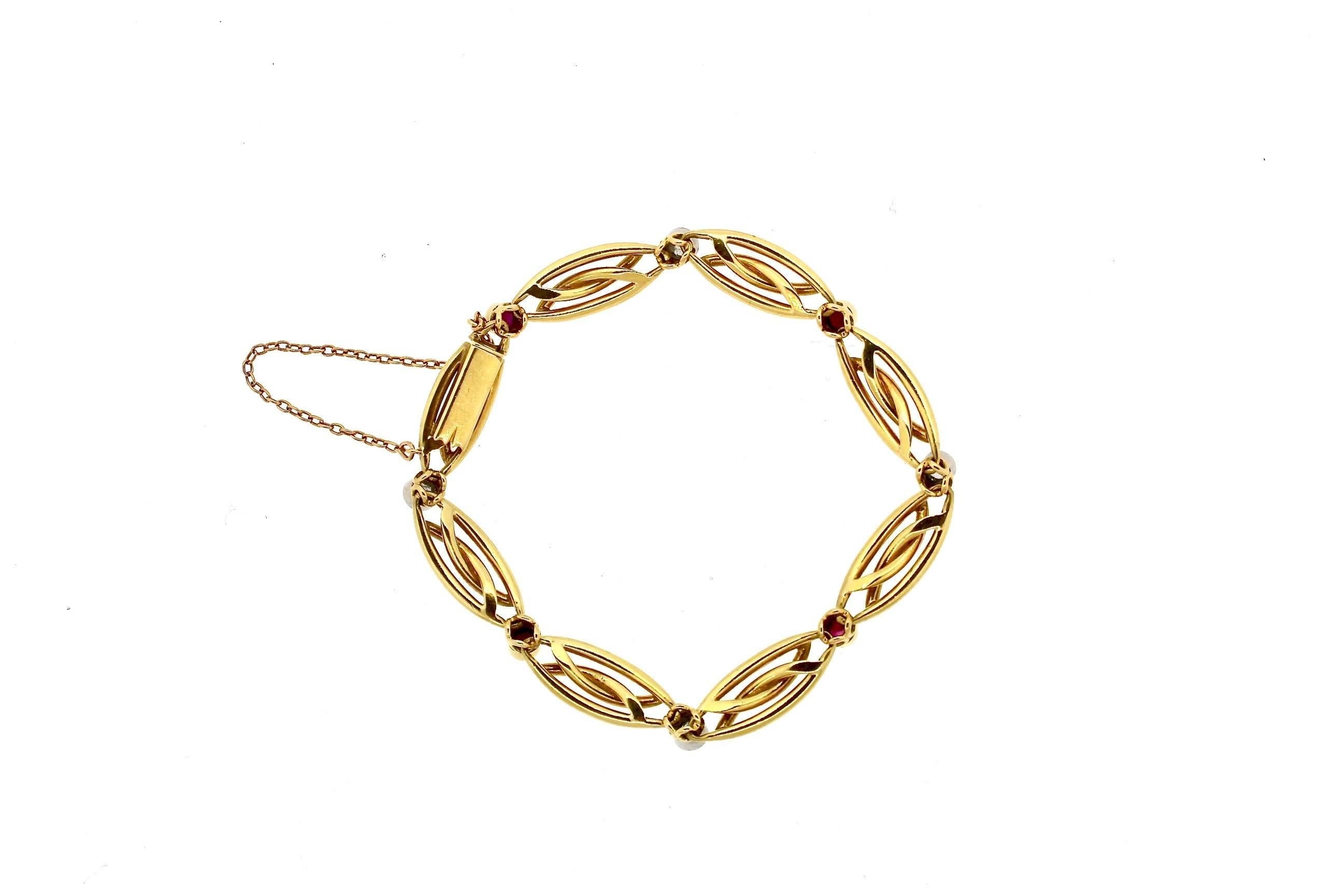 Antique Victorian French Gold Ruby Diamond Link Bracelet In Excellent Condition In New York, NY
