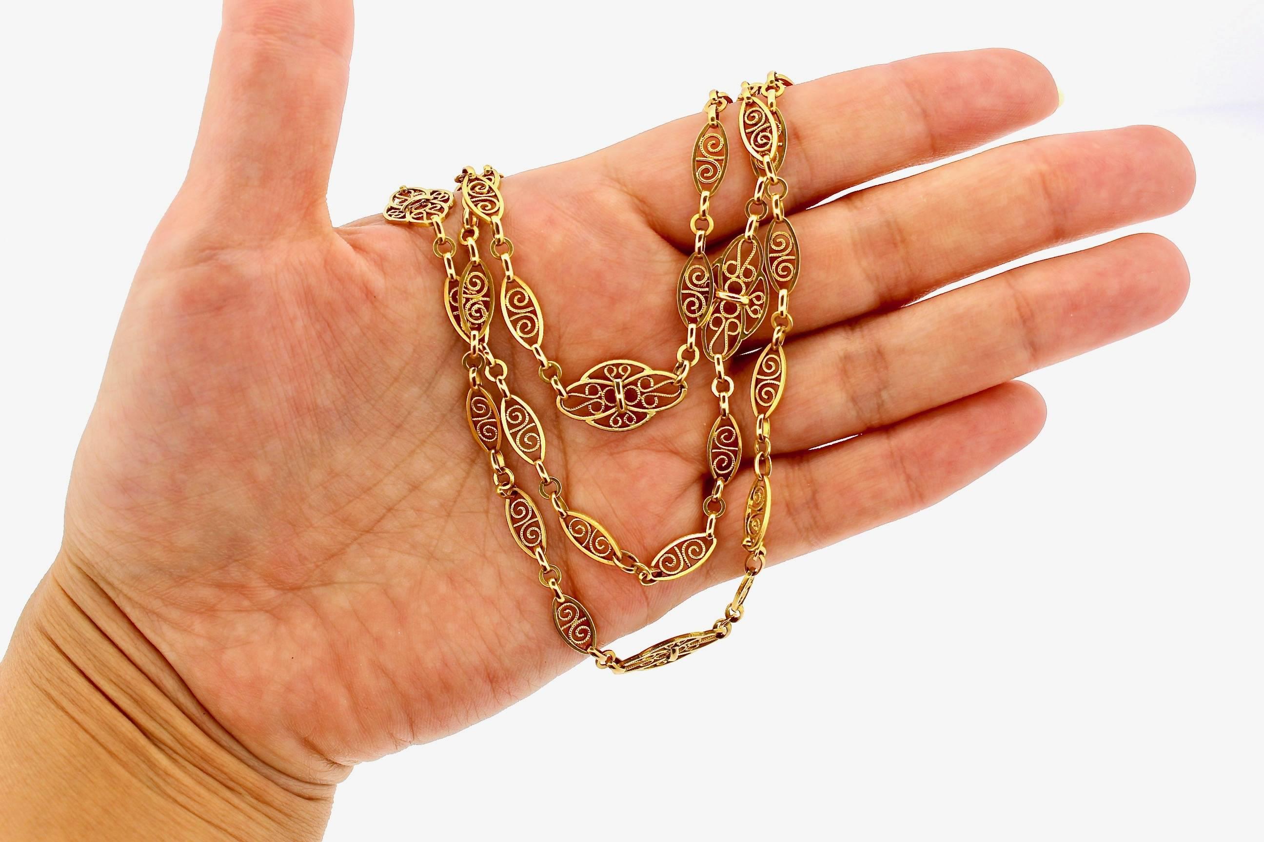Women's or Men's Victorian French 18 Karat Gold Filigree Long Chain