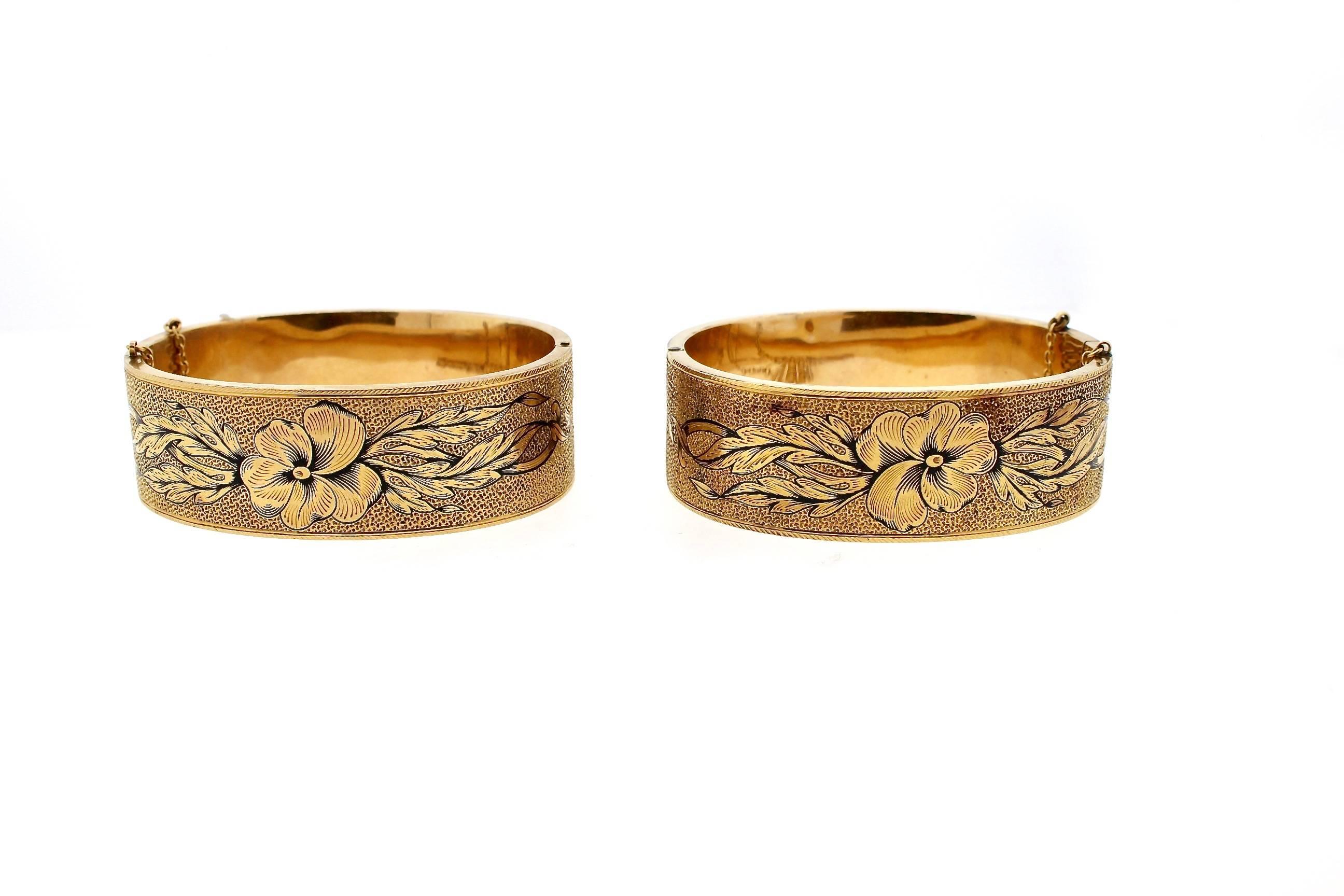 Late Victorian Antique Victorian 14k Gold Pair of Tracery Enamel Cuffs with Pansies