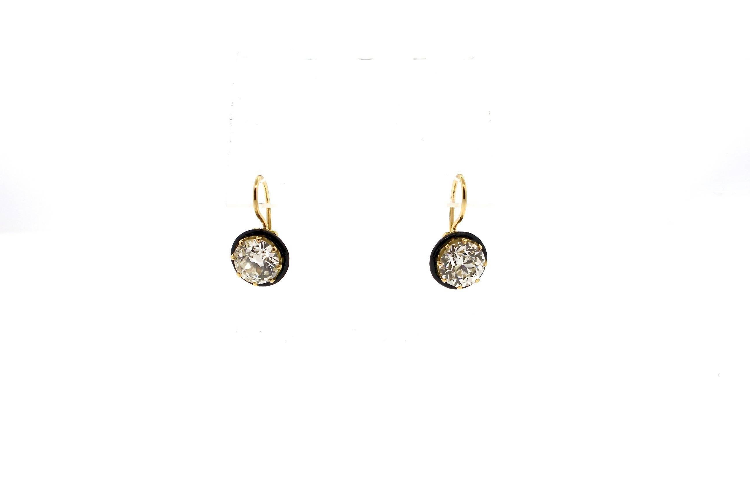 Old European Cut 2.90 and 2.66 Carat Diamond Gold Earrings In New Condition In New York, NY