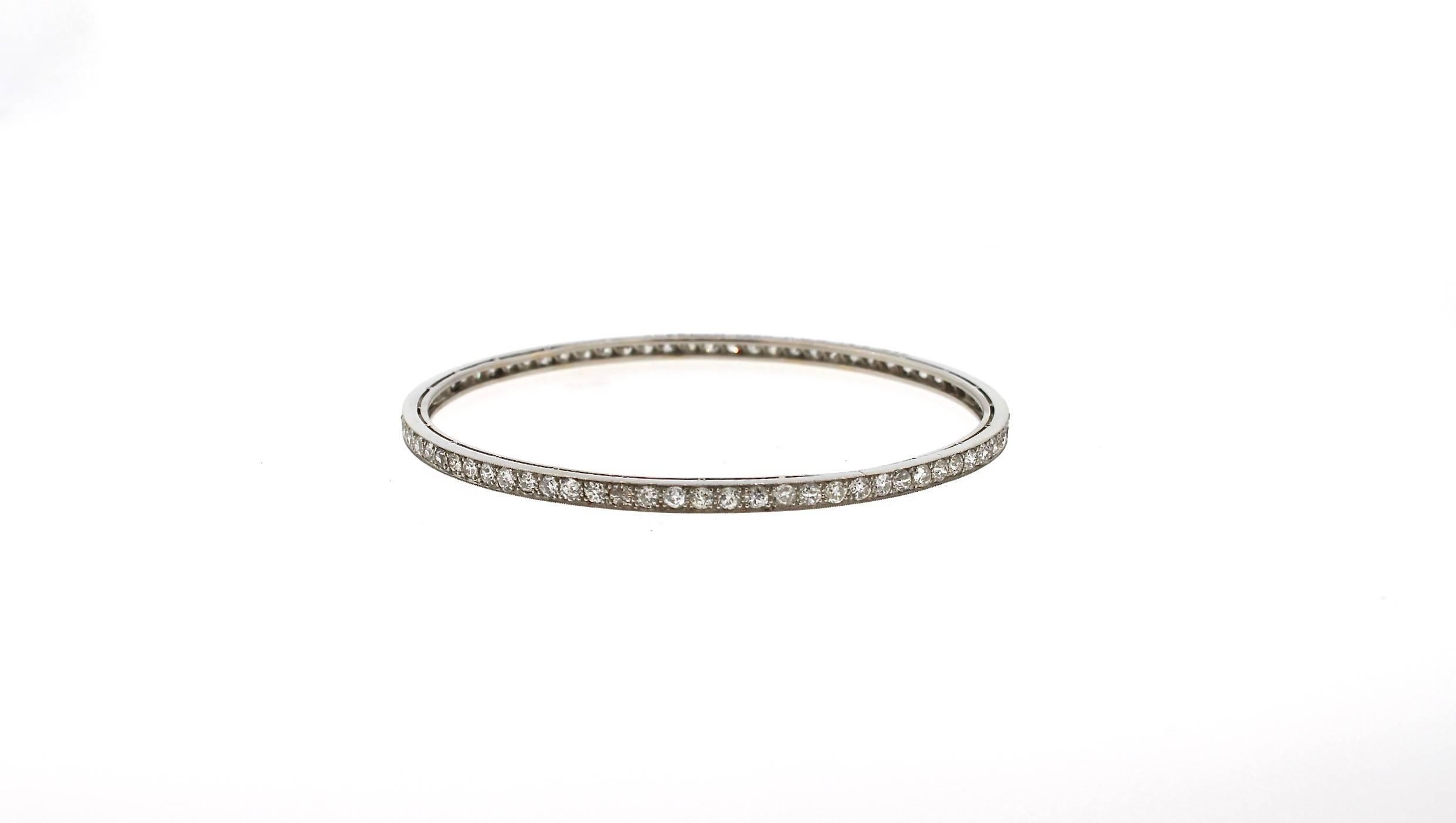 Antique Art Deco Diamond Platinum Bangle Bracelet In Good Condition In New York, NY
