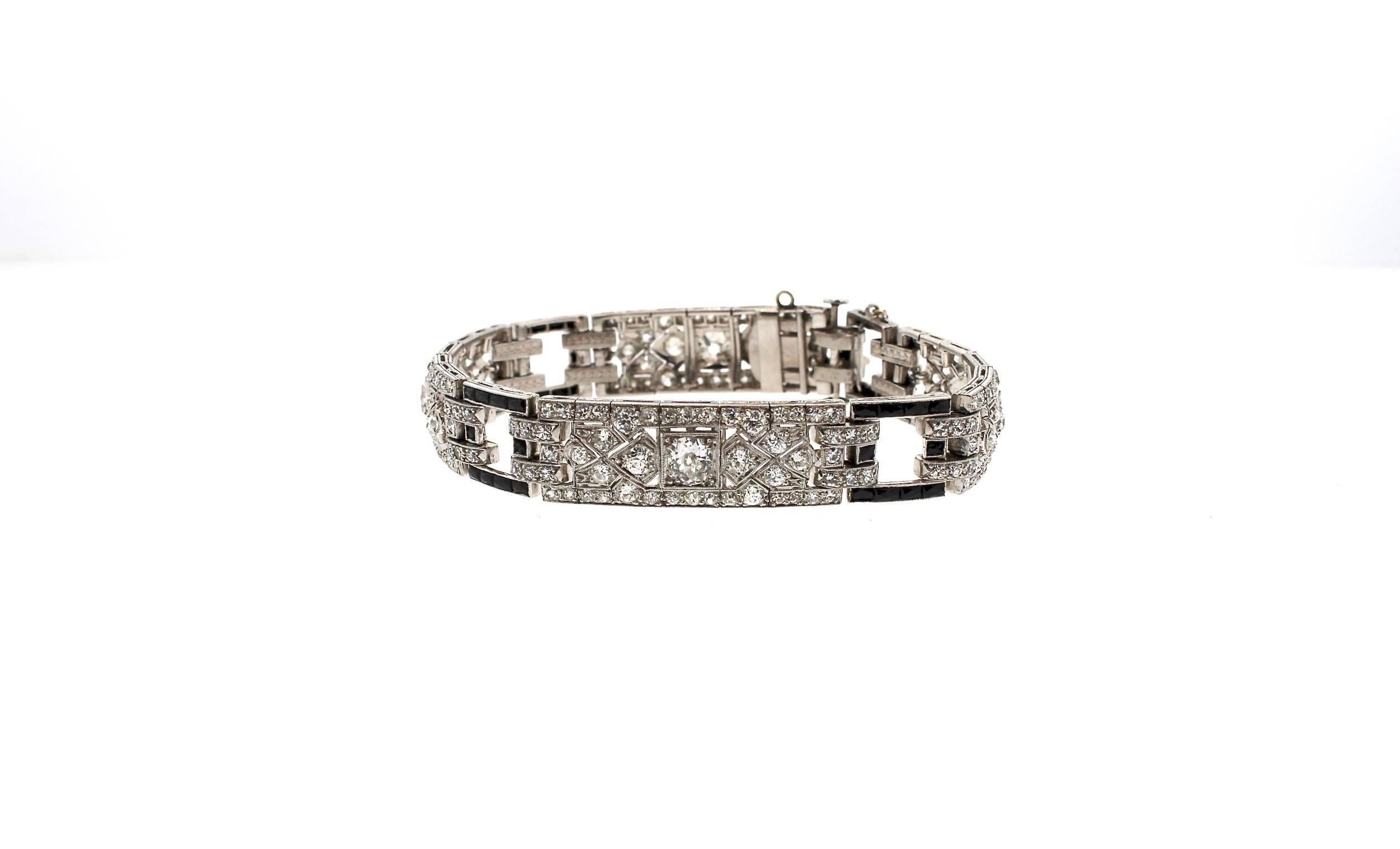 Women's or Men's Art Deco Diamond Platinum French Cut Onyx Link Bracelet For Sale