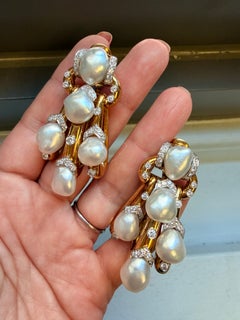 Ein Vintage-Paar barocke Perlen- und Diamant-Ohrhänger von David Webb