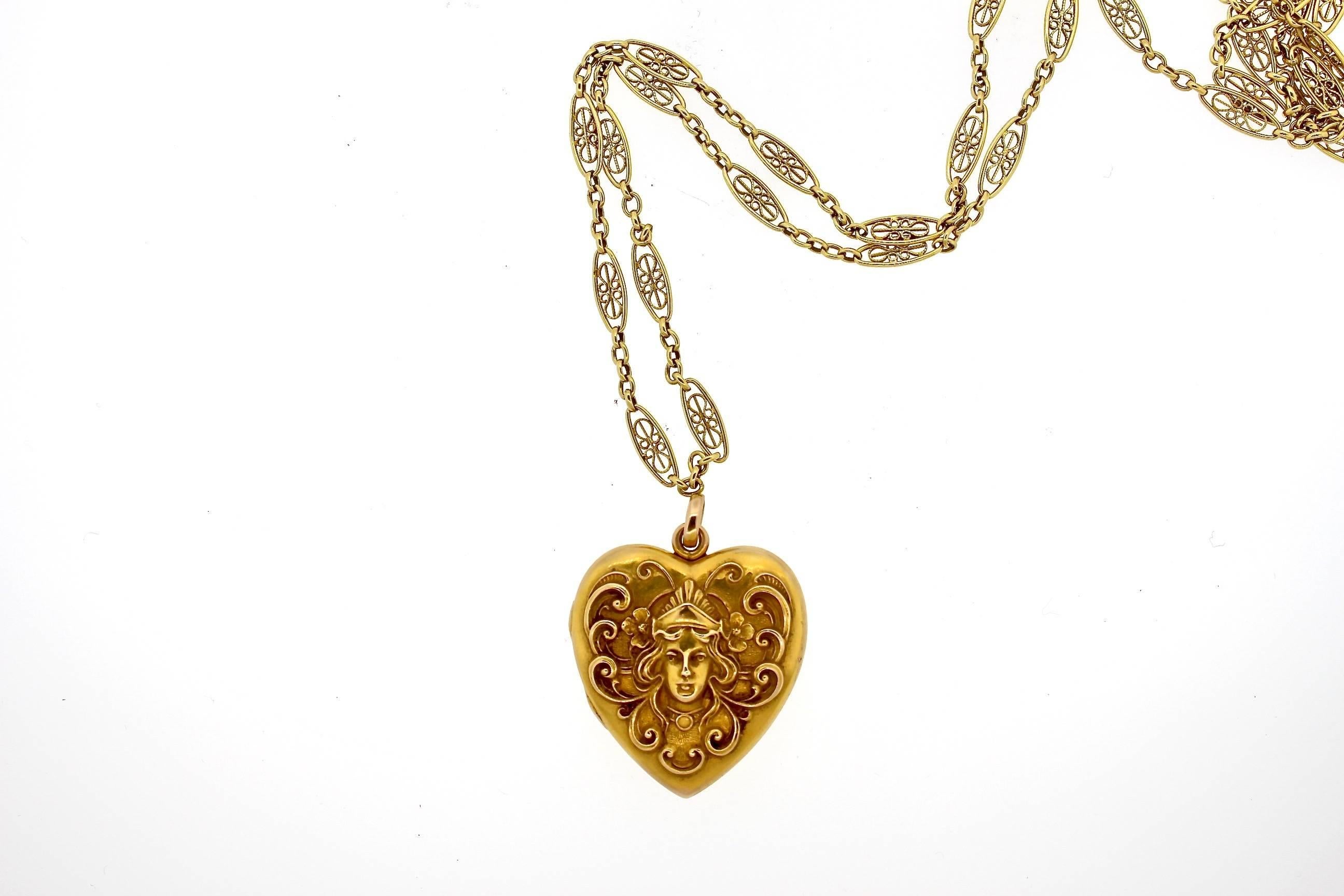 Men's Antique Art Nouveau Gold Heart Locket