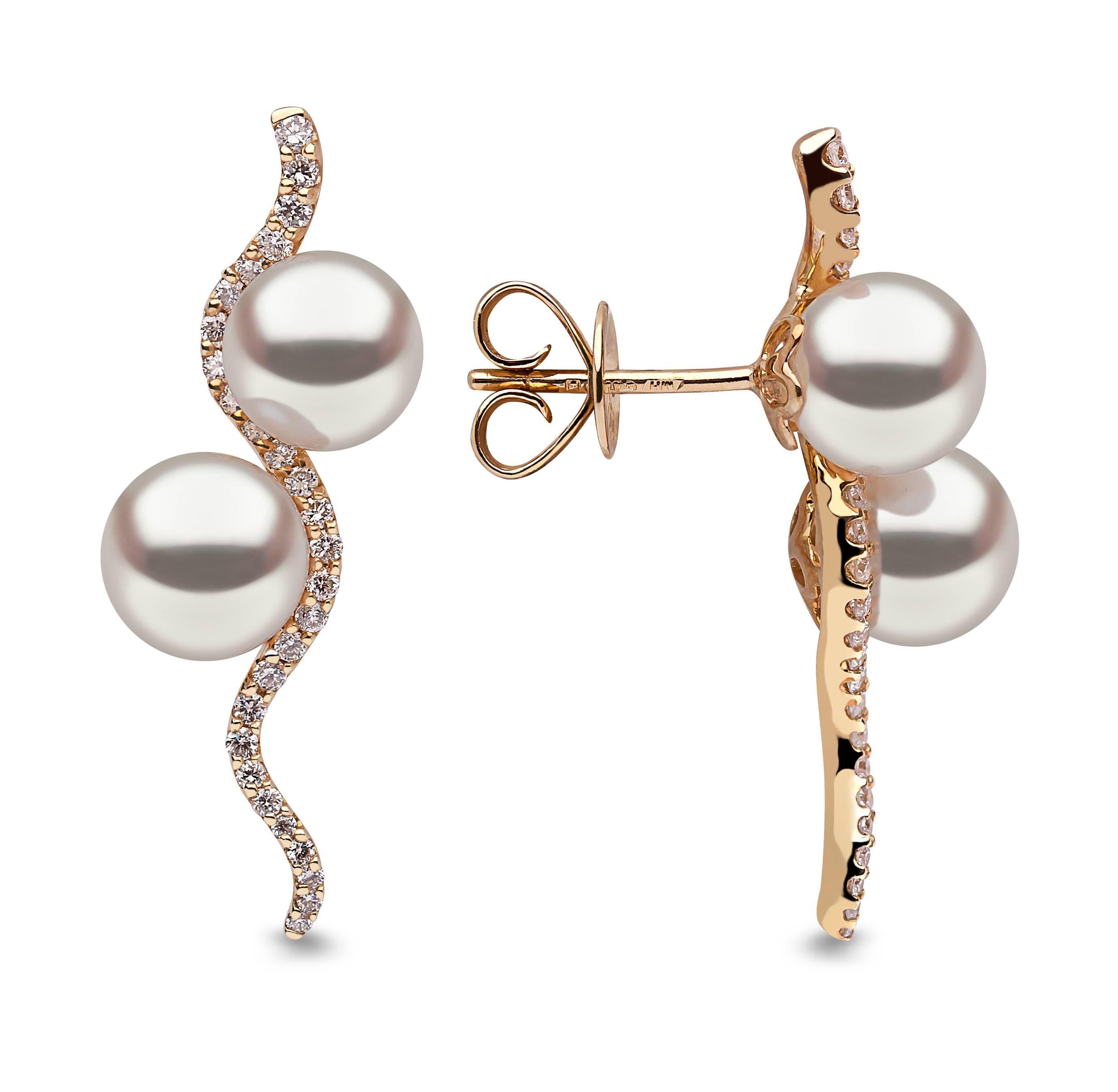 A modern take on the classic combination of high quality Freshwater Pearls and White Diamonds, this innovative design by Yoko London is sure to turn heads. Style with other Contemporary Yoko London jewellery pieces for a truly sophisticated