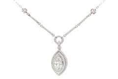 Michael B. Collana con ciondolo aureola di diamanti marquise in platino da 2,25 ct.