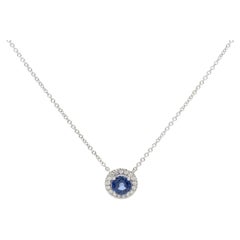 Tiffany & Co. Collana con ciondolo Soleste in platino con zaffiro e diamanti a halo