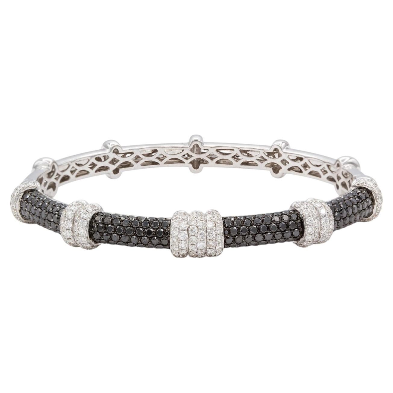 18K White Gold 3.54 CTW Black & White Diamond Hinged Bangle Bracelet