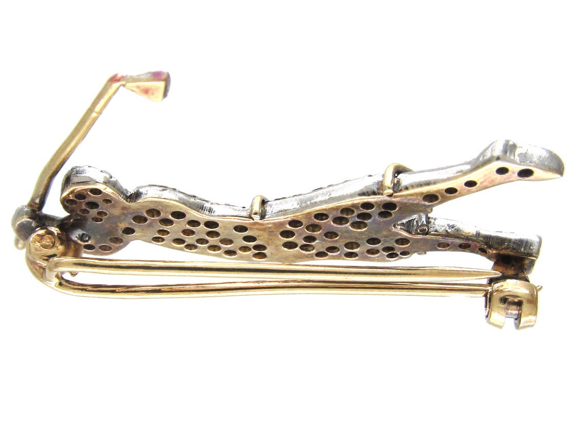 Diamond Studded Gold Golfer Brooch In Excellent Condition For Sale In London, GB