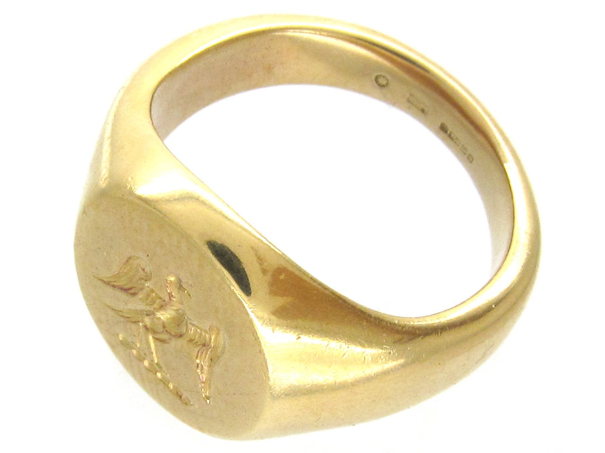 Gold Signet Ring with Eagle Intaglio In Excellent Condition In London, GB