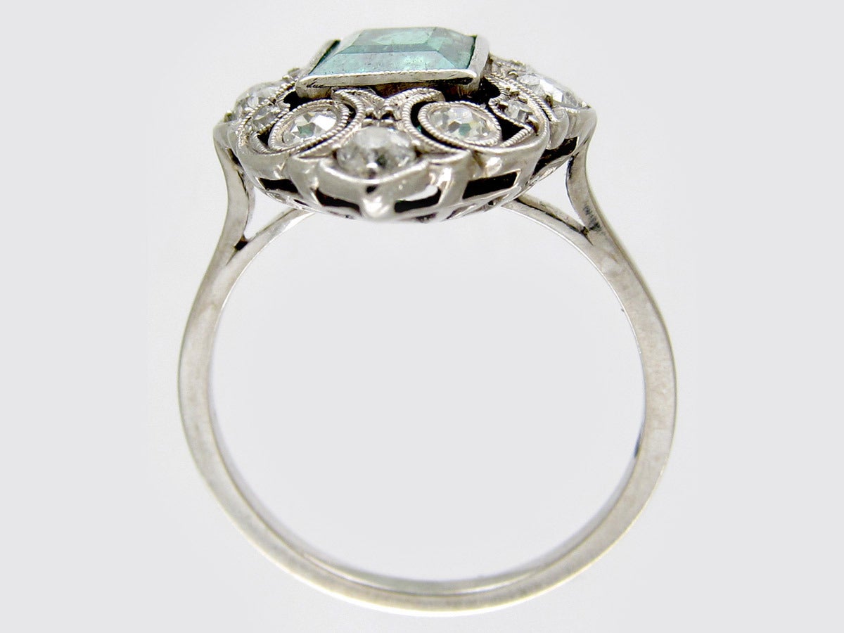 Emerald Diamond Art Deco Ring In Excellent Condition In London, GB