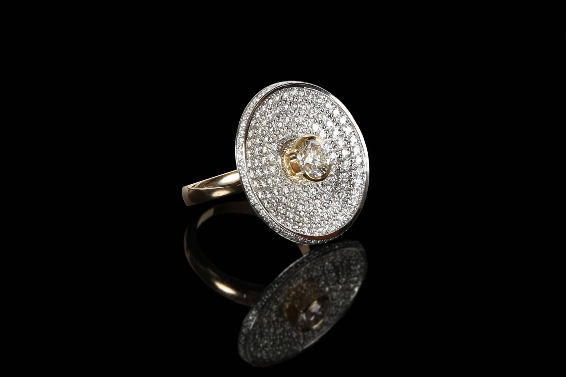Greg Holland Platinum Diamond and Gold Cocktail Ring In New Condition For Sale In Auckland, NZ