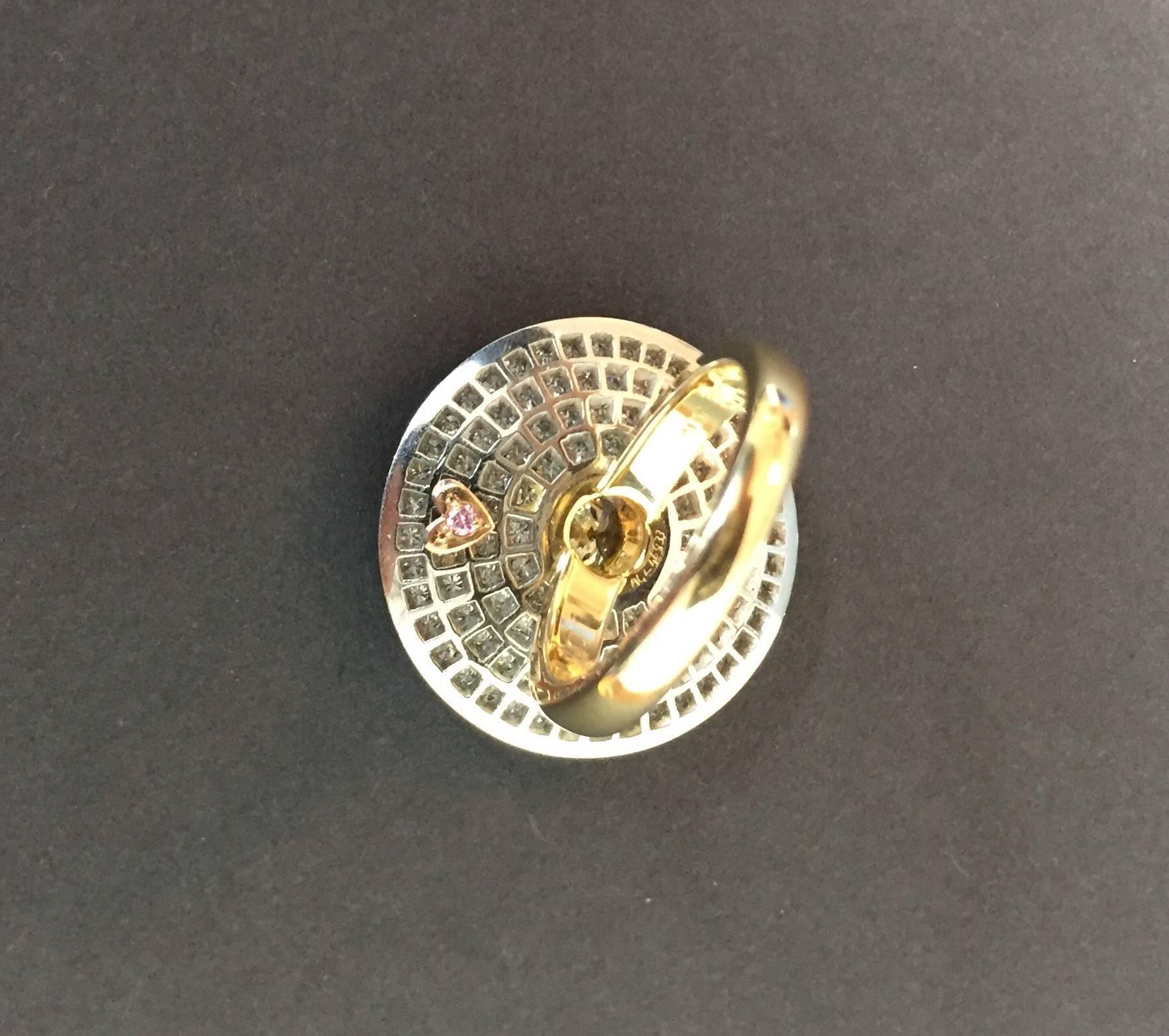 Greg Holland Platinum Diamond and Gold Cocktail Ring For Sale 2