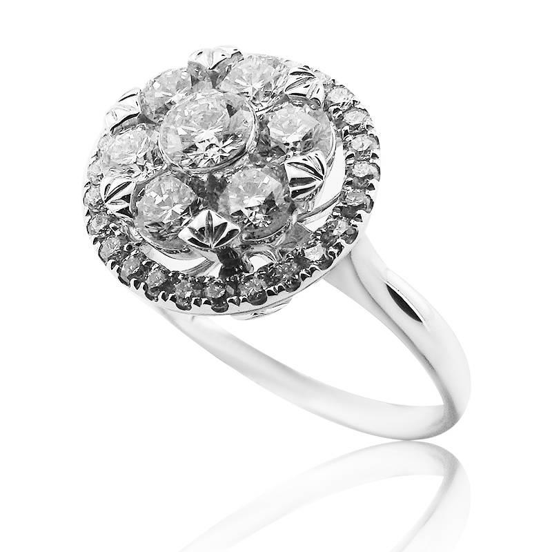 WHITE GOLD HALO ENGAGEMENT RING WITH BRILLIANT CUT DIAMONDS

18K White gold


Total diamond weight: 1.16 ct


Clarity: VS-SI


Color: G


Total ring weight: 3.93 grams