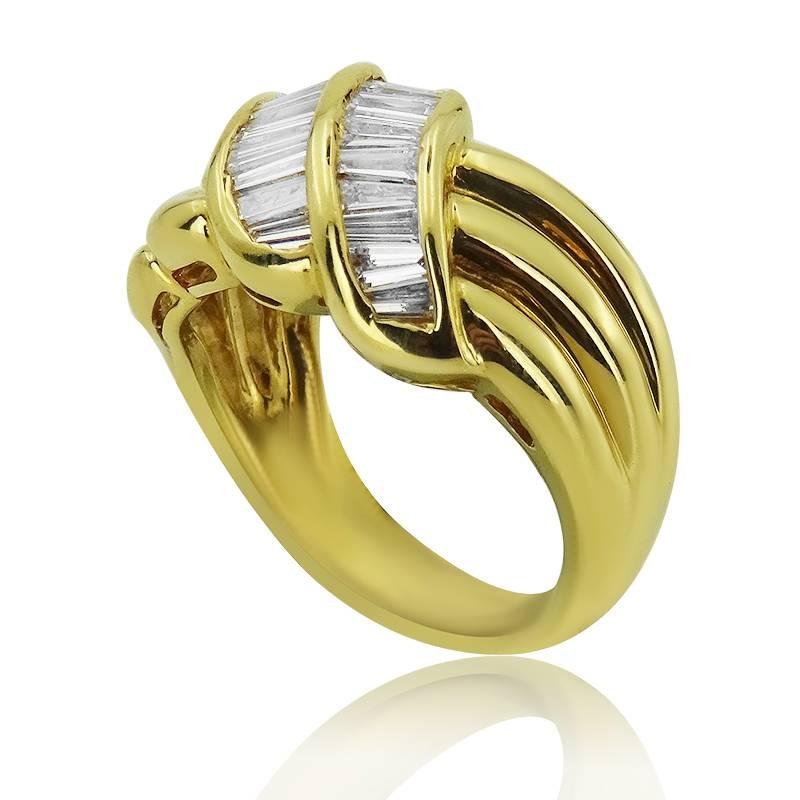 YELLOW GOLD RING WITH BAGUETTE CUT DIAMONDS

18K Yellow Gold


Total diamond weight: 0.95 ct
Color: G-H
Clarity: VS-SI 


Total ring weight: 9.70 grams