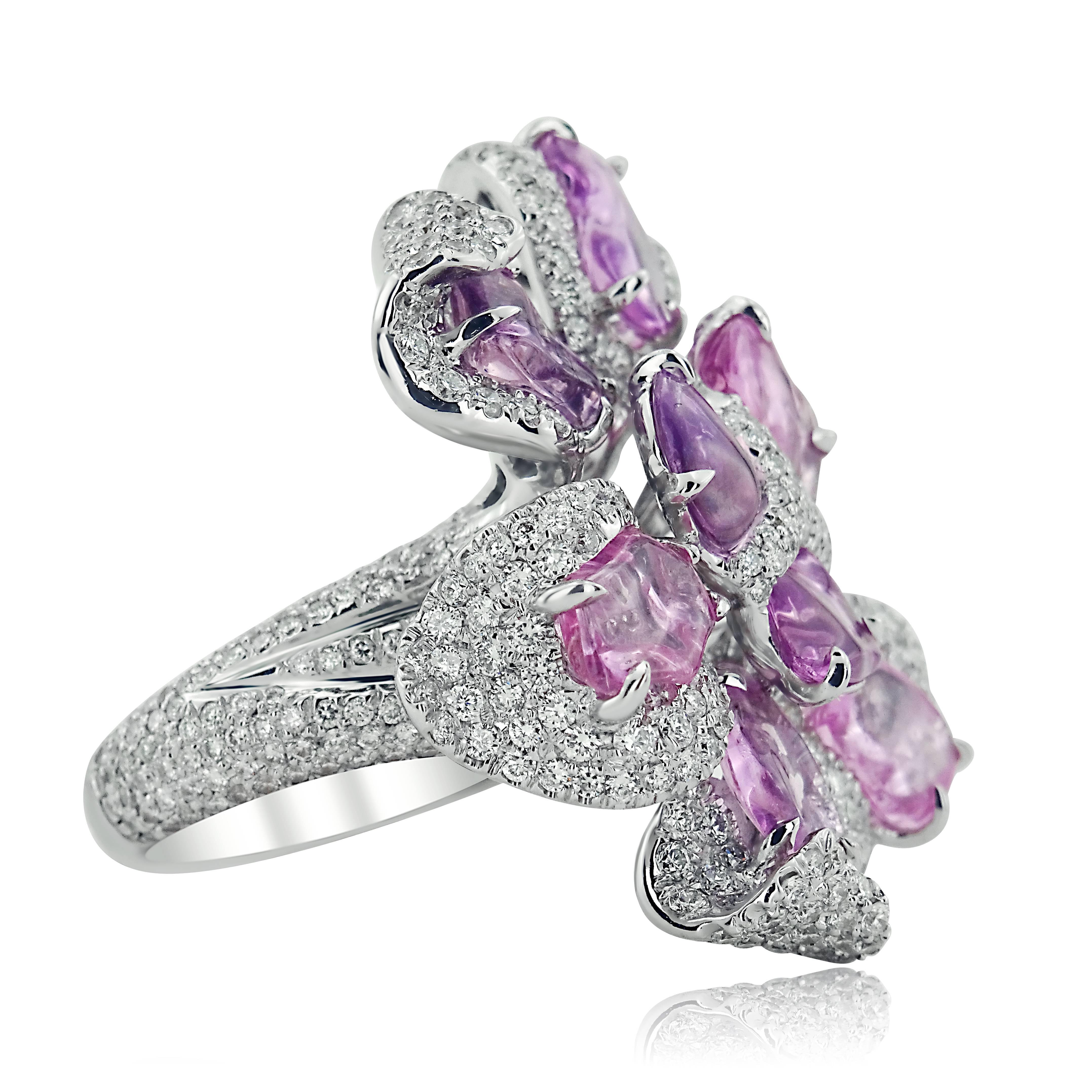 Modern IGI White Gold Fancy Pink and Purple Sapphire 83.30 ct and Diamonds Set