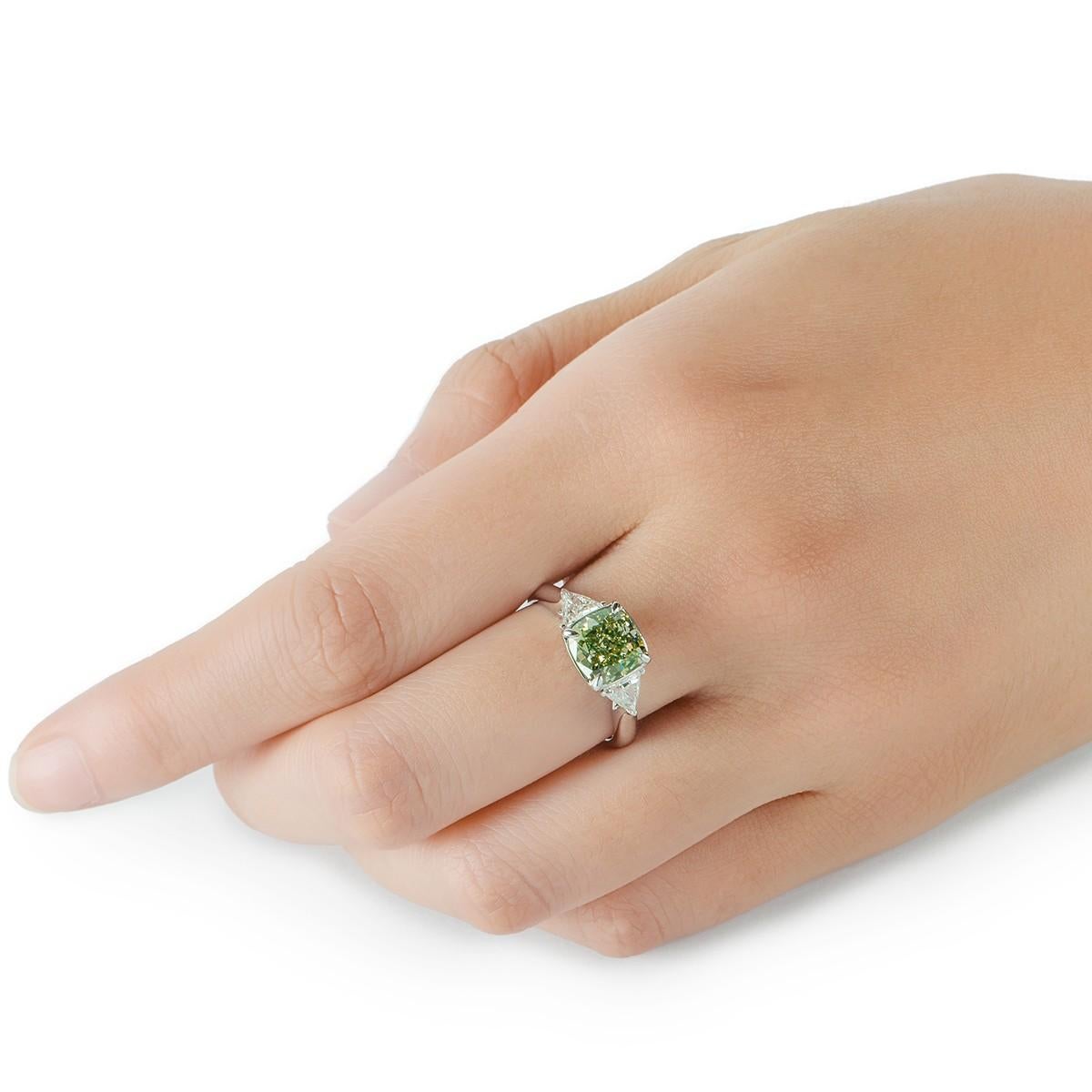 Women's or Men's GIA Certified White Gold Fancy Green Cushion Cut Diamond Ring, 2.97 Carat For Sale