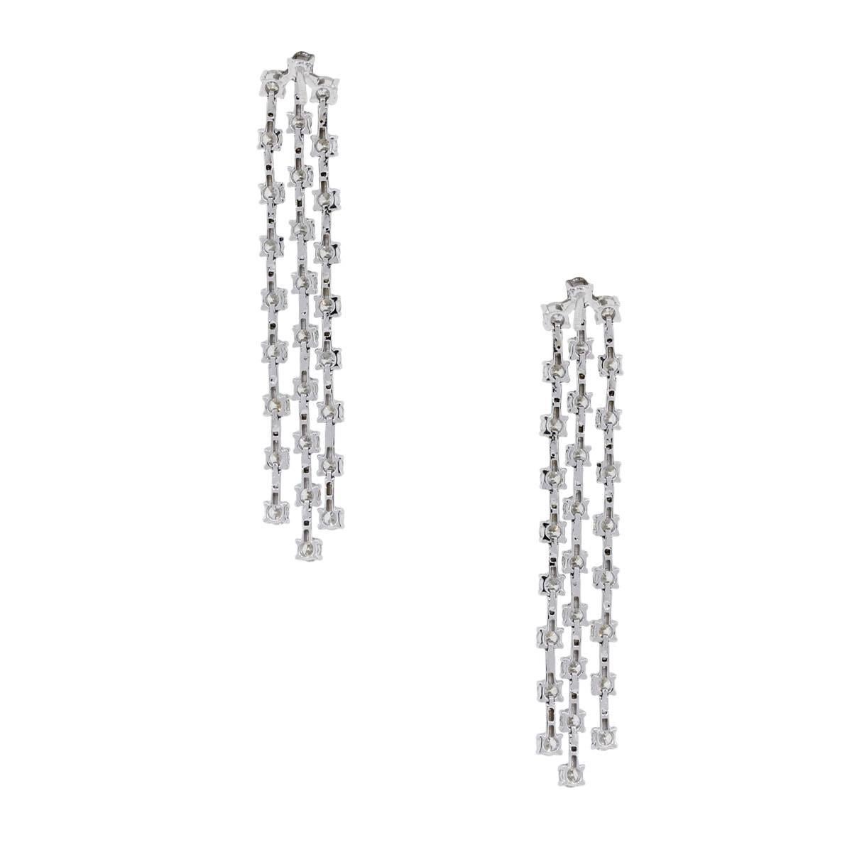 Diamond Dangle Earrings In Excellent Condition In Boca Raton, FL