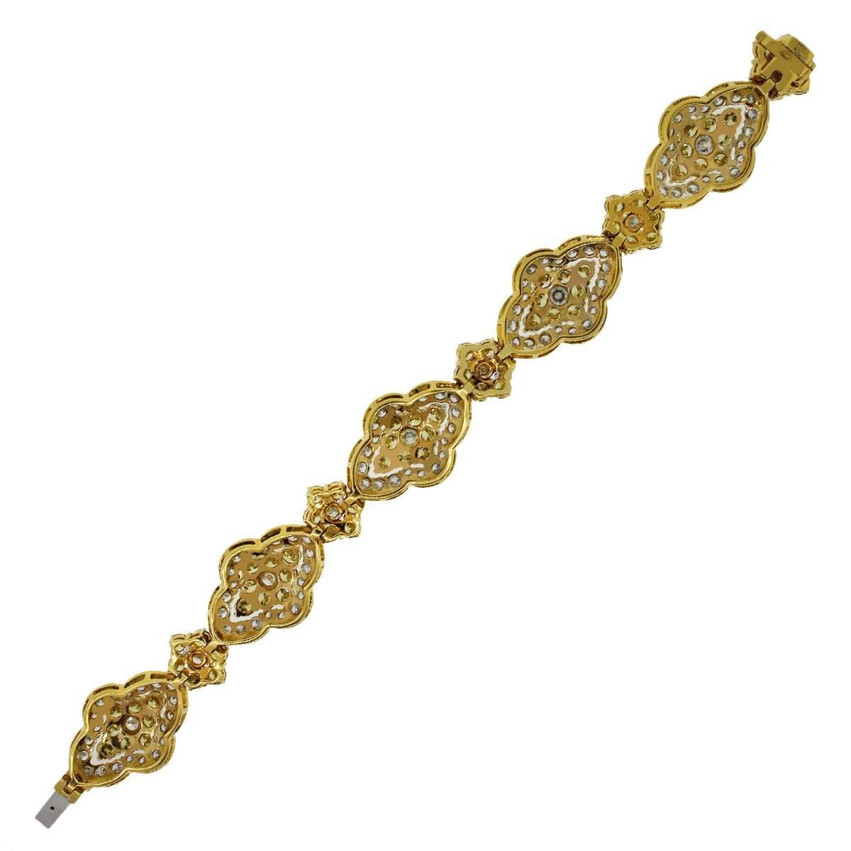 White and Yellow Diamond Statement Bracelet In Excellent Condition In Boca Raton, FL