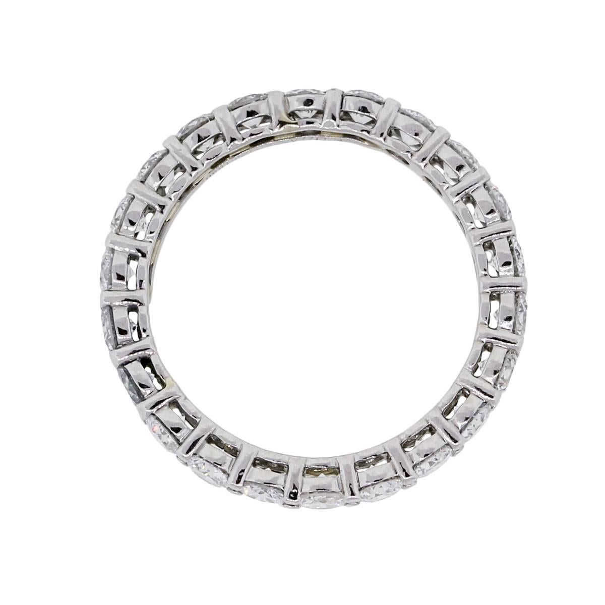 Material: Platinum
Diamond Details: Approximately 2.2ctw of round brilliant diamonds. Diamonds are G/H in color and SI in clarity
Ring Size: 5.75
Ring Measurements: 0.87″ x 0.11″ x 0.87″
Total Weight: 3.2g (2dwt)
SKU: G7023
