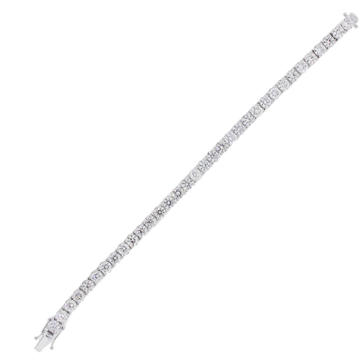Material: 14k white gold
Diamond Details: Approximately 14.12ctw round brilliant diamonds. Diamonds are I/J in color and SI in clarity.
Clasp: Tongue in box clasp
Measurements: 7.25″
Total Weight: 18.2g (11.7dwt)
Additional Details: This item comes