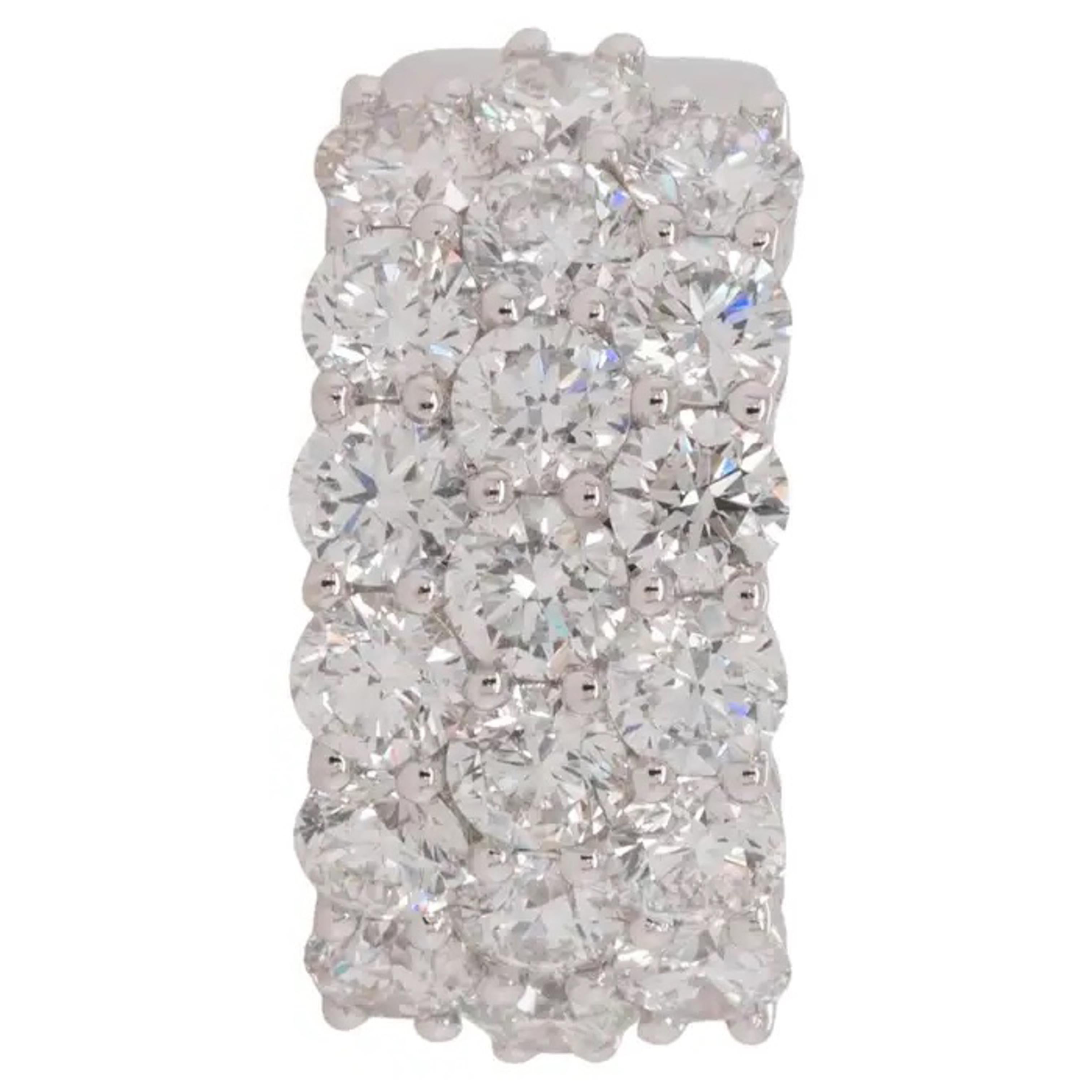 Bague en or blanc avec diamants ronds brillants naturels en vente 4
