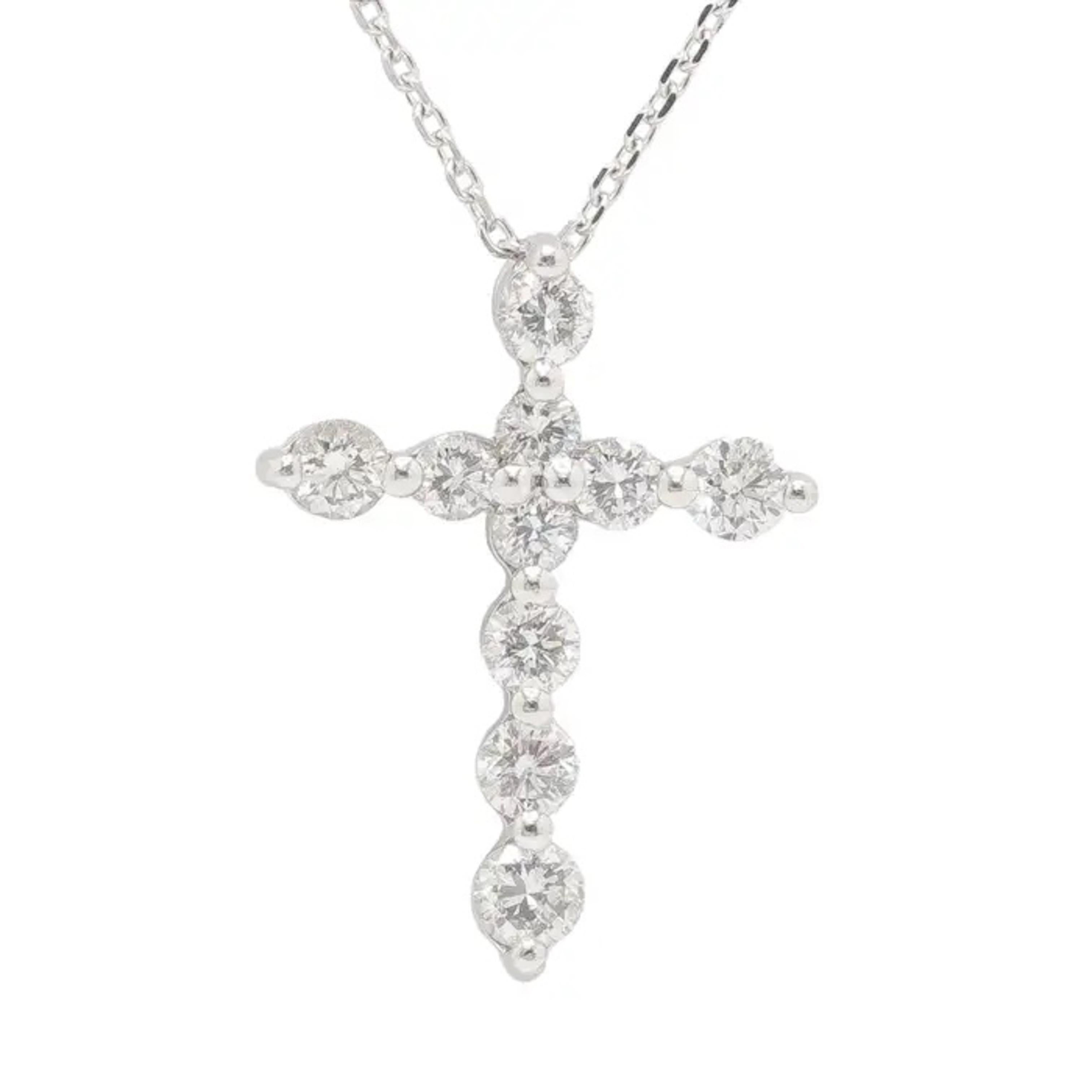 Pendentif croix en platine avec diamants ronds et brillants naturels en vente 1