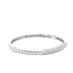 18k White Gold 1.30ctw Round Brilliant Diamond Pavé Scalloped Bangle Bracelet