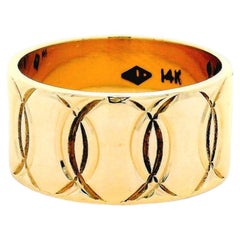 14k Yellow Gold Repeating Oval Pattern Fashion Ring