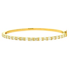 14k Yellow Gold 3.14ctw Emerald Cut Diamond Bangle Bracelet