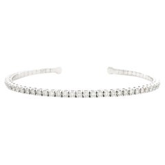 14k White Gold 2.60ctw Round Brilliant Diamond Flexible Pavé Bangle Bracelet