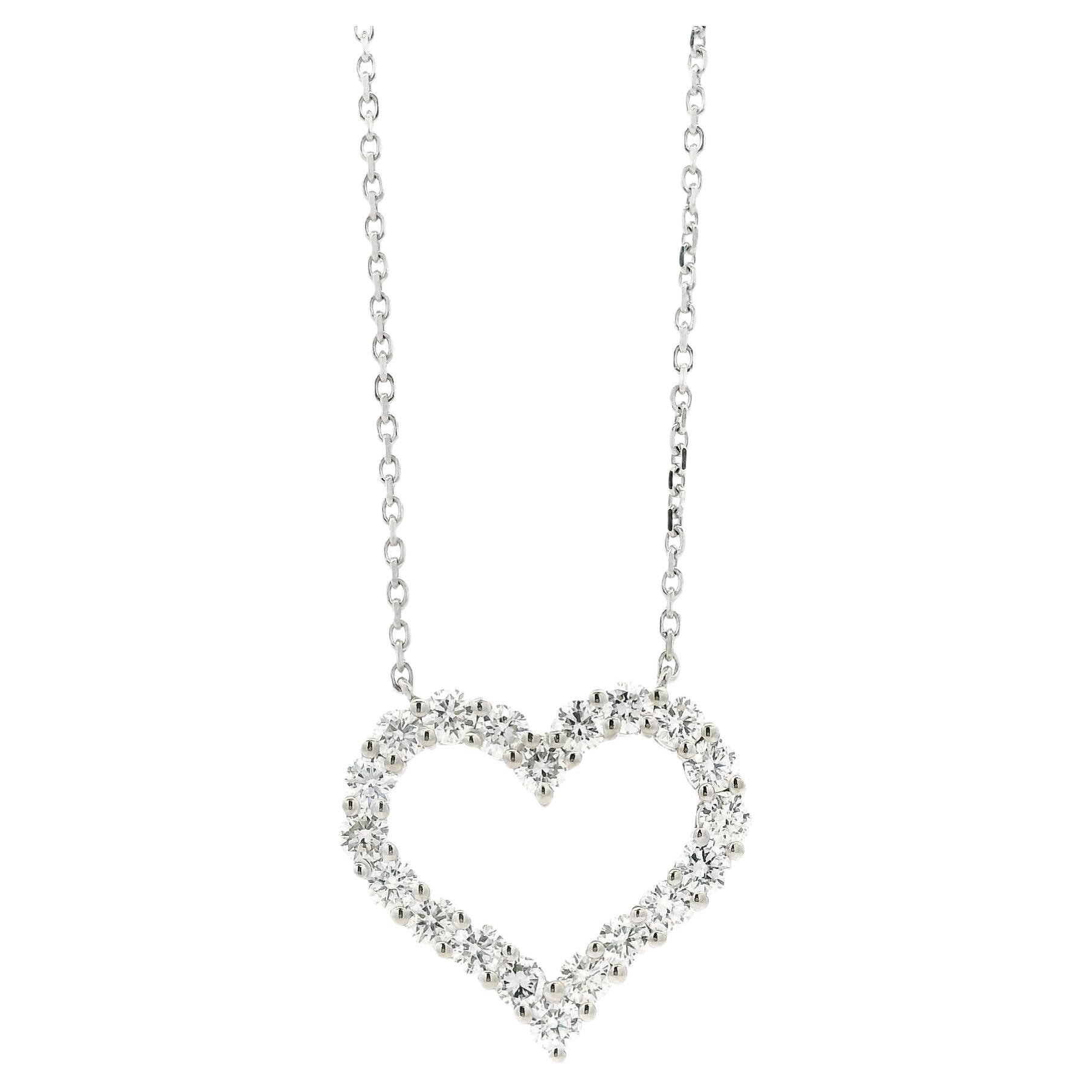 Collana con ciondolo a forma di cuore in oro bianco 14k con pavé di diamanti taglio brillante rotondo da 2,00 carati in totale