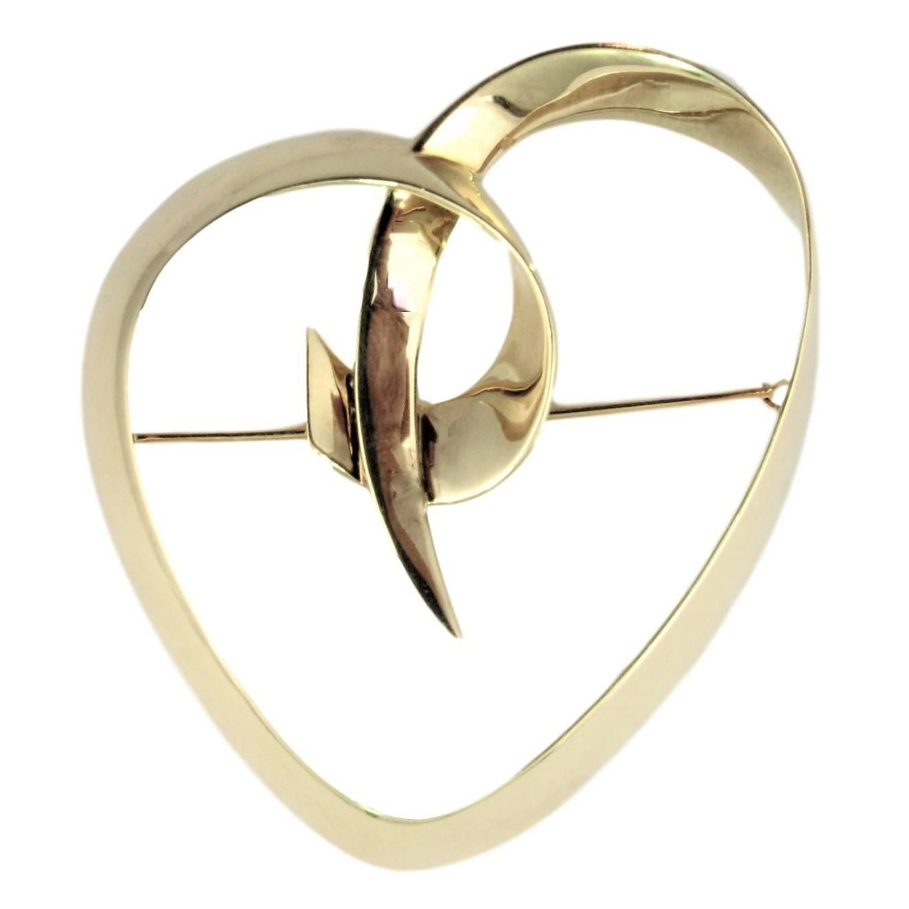 Tiffany & Co. Loving Heart Yellow Gold Brooch by Paloma Picasso. For Sale