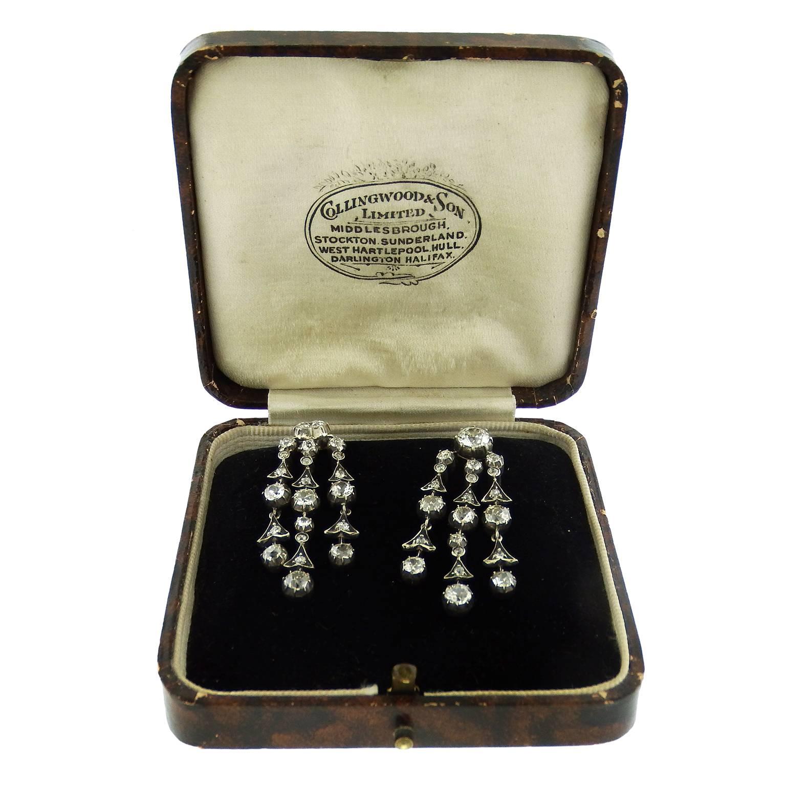Antique Edwardian Diamond Chandelier Earrings In Excellent Condition In New York, NY