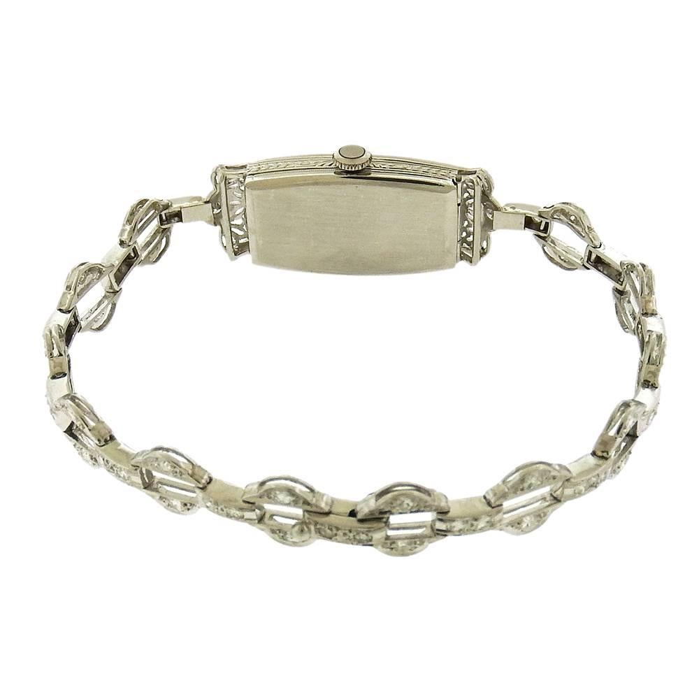 Montre-bracelet Belle Époque pour dames en platine et diamants, vers 1915 Bon état - En vente à New York, NY