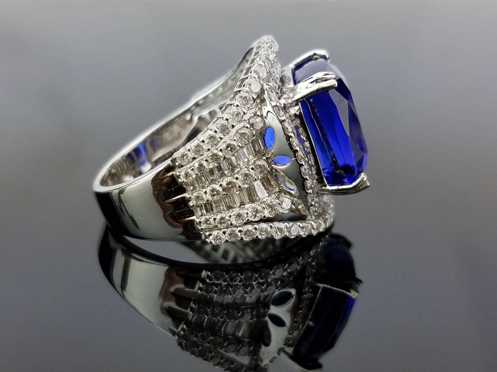 Modern 11.6 Carat Tanzanite and Diamond Cocktail Ring For Sale