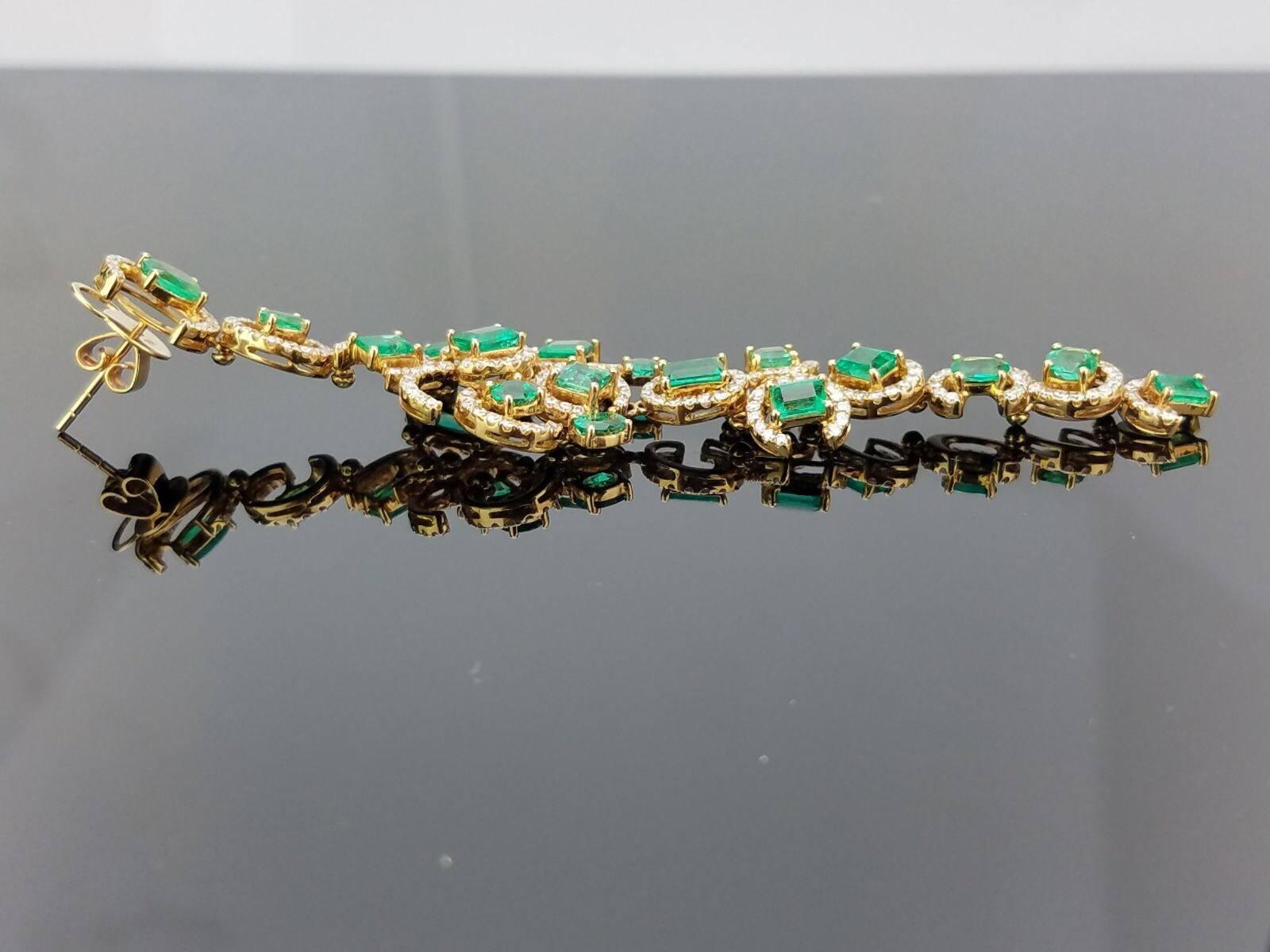 Art Deco Statement Colombian Emerald and Diamond Dangling Earrings