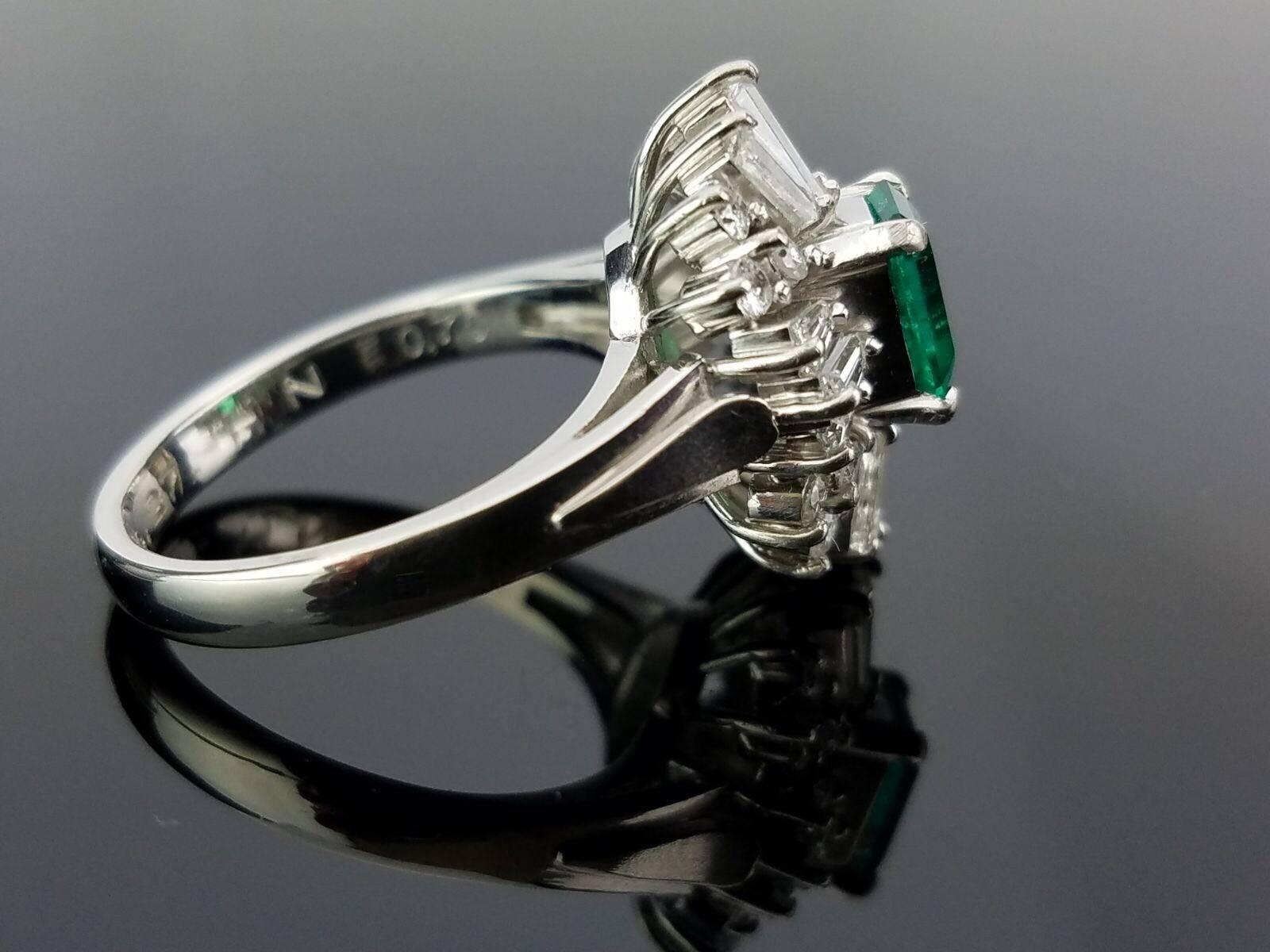 Art Deco Colombian Emerald and Diamond Platinum Cocktail Ring