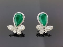 Detachable Pear Shape Colombian Emerald and Diamond Dangling Earring